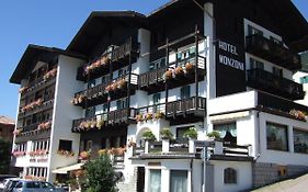 Hotel Monzoni Val di Fassa